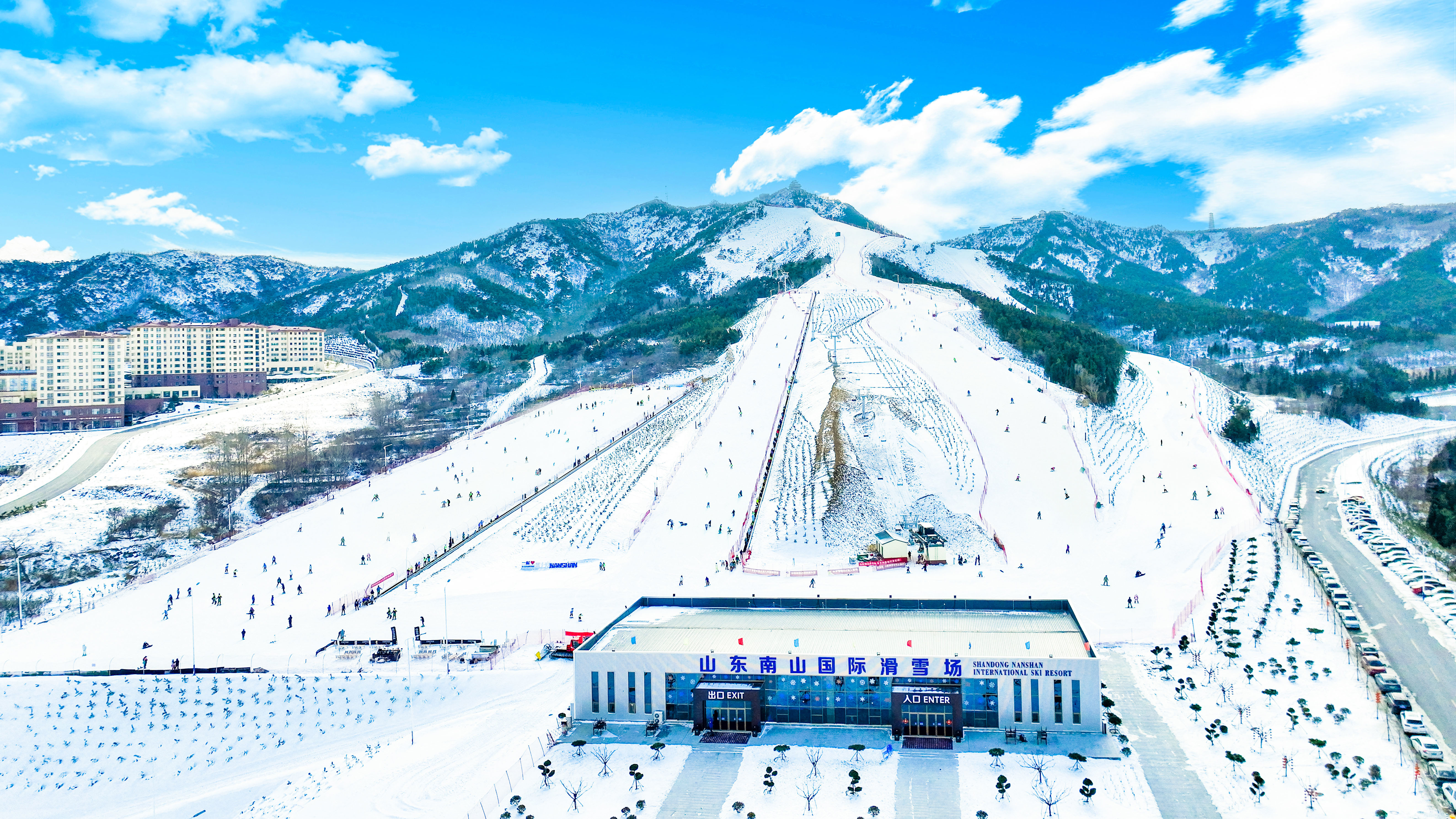 南山国际滑雪场 南山国际滑雪场